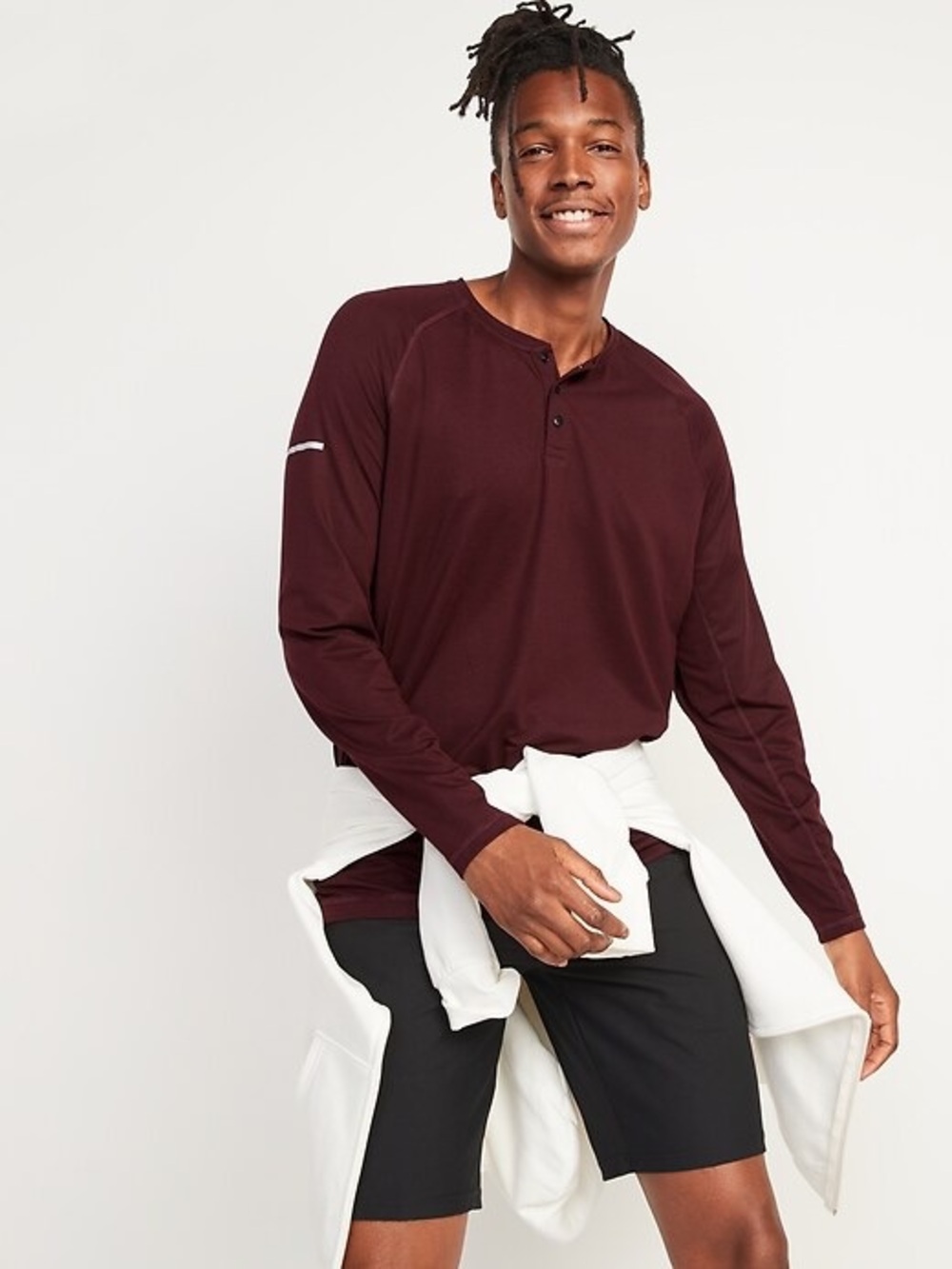 NWT Old Navy Men's Long-Sleeve Go Dry Henley in Deep Burgundy